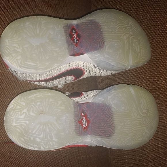 Nike Basketball shoes LeBron XX Size 8.5 Black/White - Picture 4 of 5